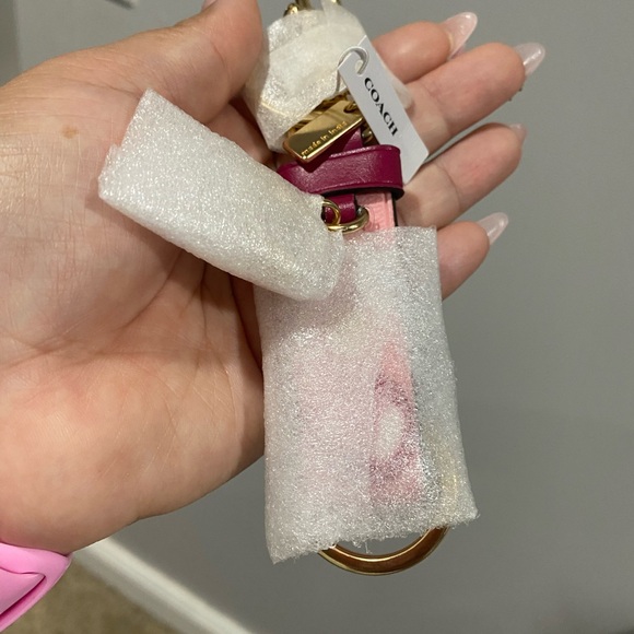 Key Chain- Coach Cherry Print - Picture 4 of 6